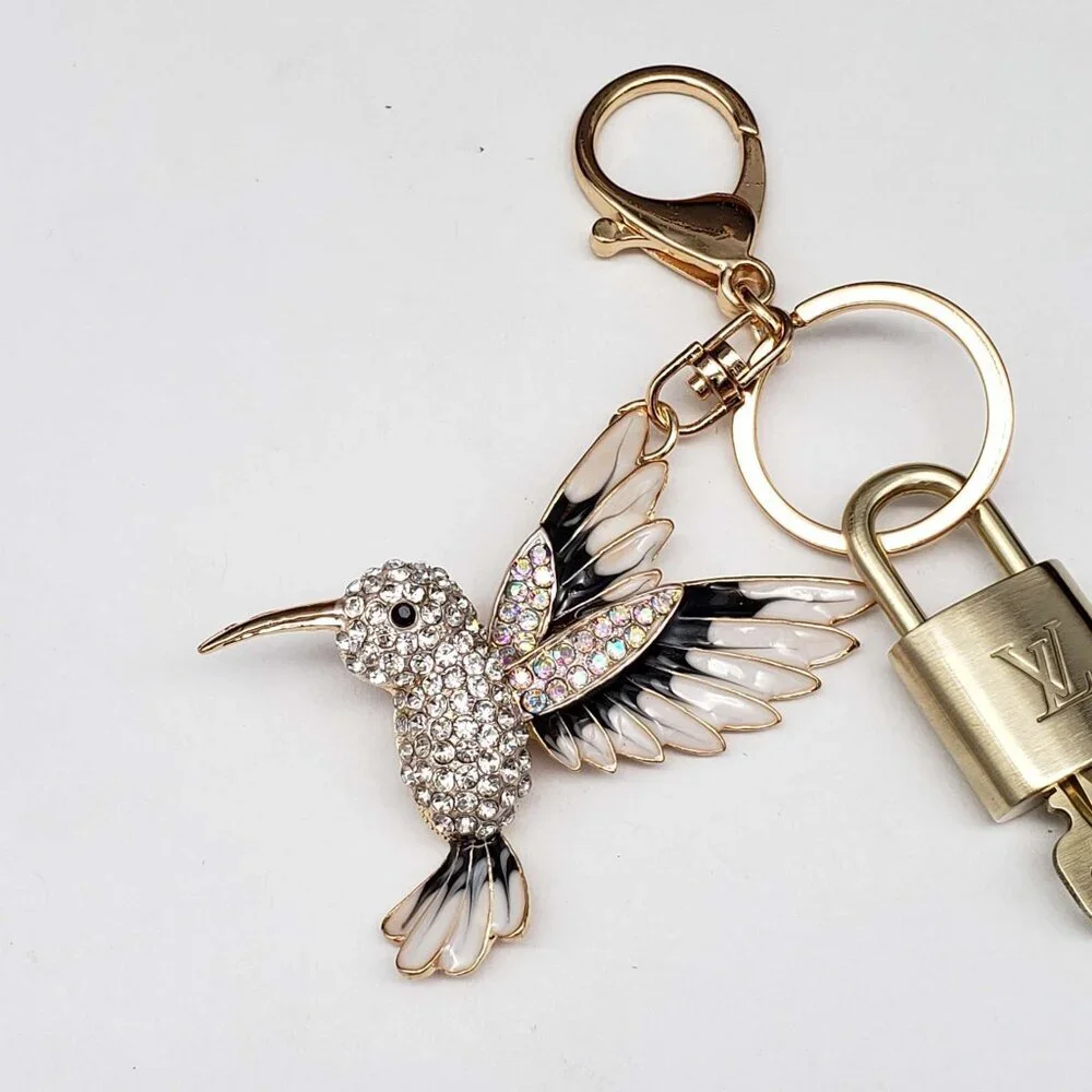 LV Authentic Gold Padlock 🔒 Key Set w/ Unbranded Bird Keychain Charm